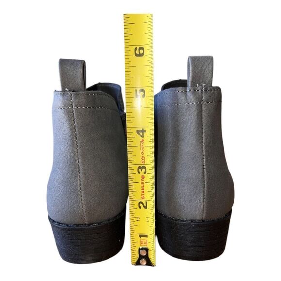 Sun & Stone Cadee Grey Fashion Faux Leather Booties Women’s Size 6.5M - Picture 7 of 10